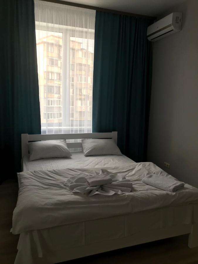 Apart Assistant On Smart Plaza Киев Екстериор снимка