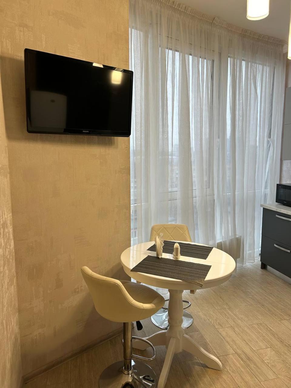 Apart Assistant On Smart Plaza Киев Екстериор снимка