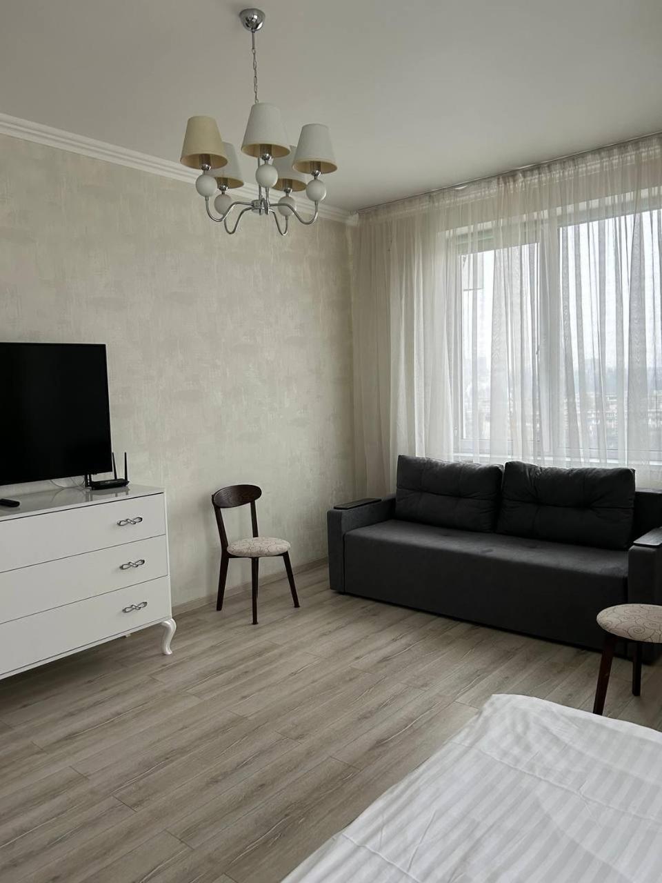 Apart Assistant On Smart Plaza Киев Екстериор снимка
