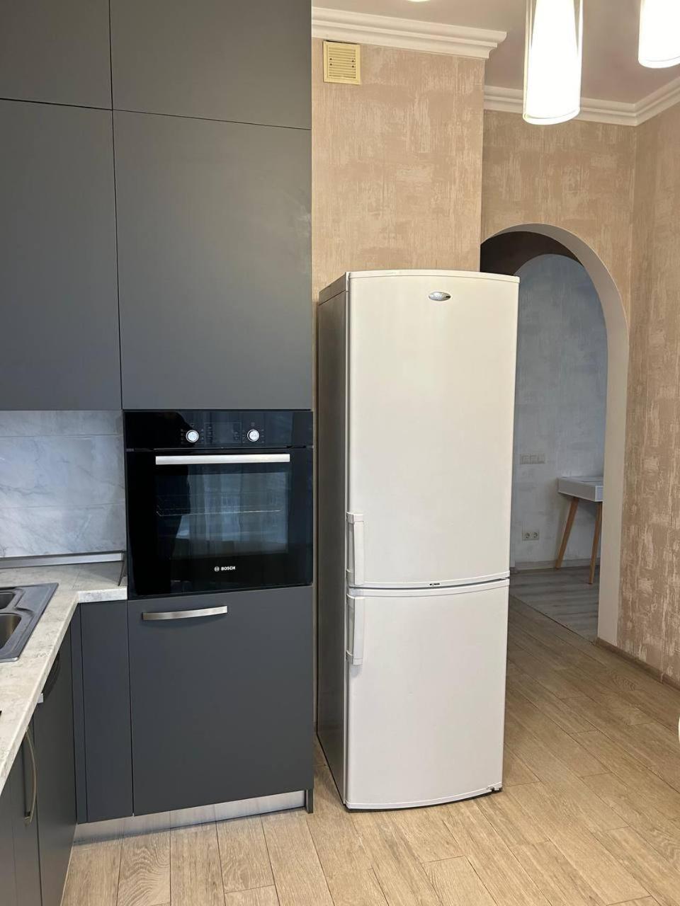 Apart Assistant On Smart Plaza Киев Екстериор снимка