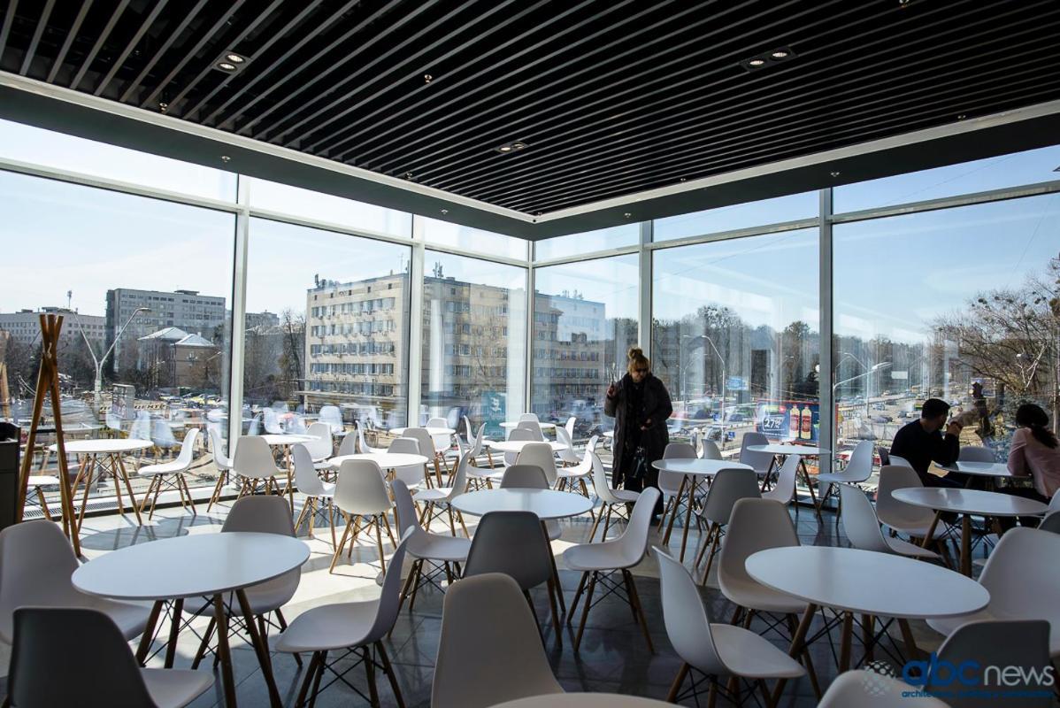 Apart Assistant On Smart Plaza Киев Екстериор снимка