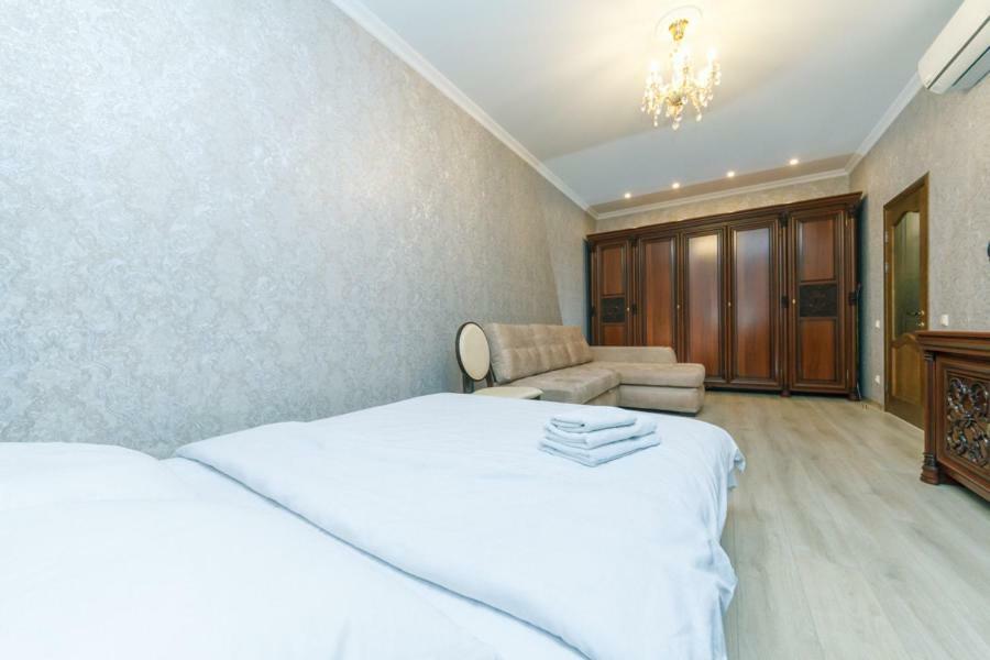 Apart Assistant On Smart Plaza Киев Екстериор снимка