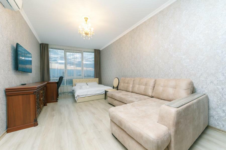 Apart Assistant On Smart Plaza Киев Екстериор снимка